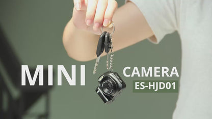 Mini Digital Retro Camera Keychain 4K Small Flash Portable Photo Video Camera for Body Worn Photography Photo Shoot